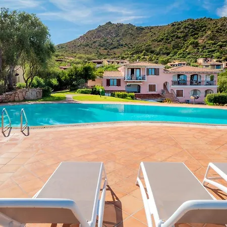 5 Isuledda San Teodoro (Sardinia)